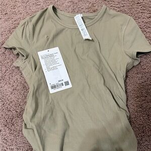 lululemon athletica Beige Short Sleeve Tee